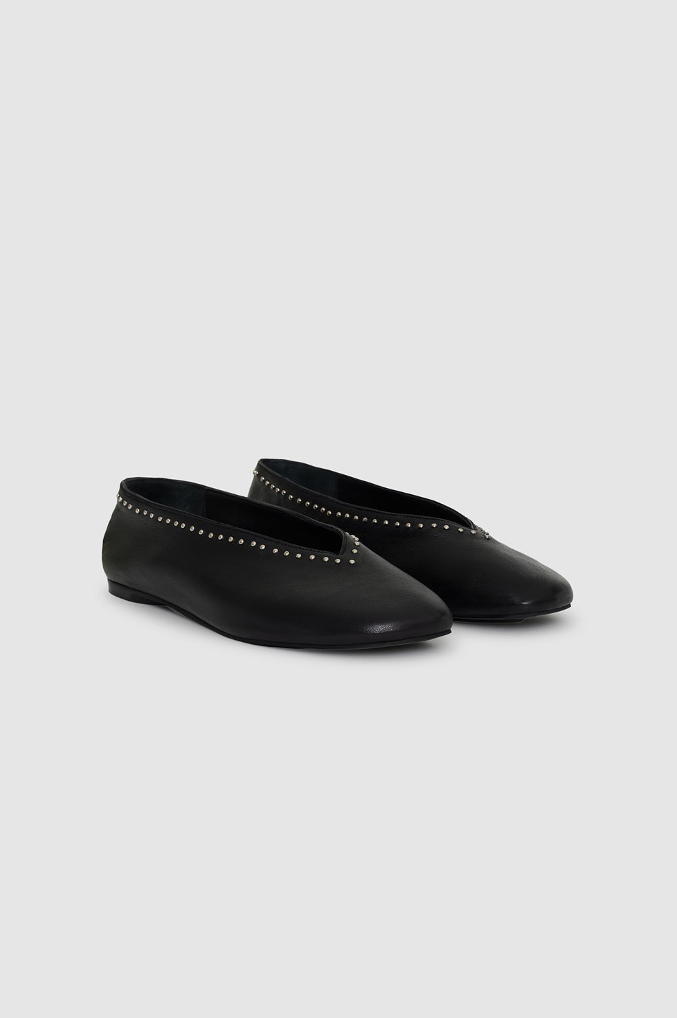 Ana Flats Studs - Black