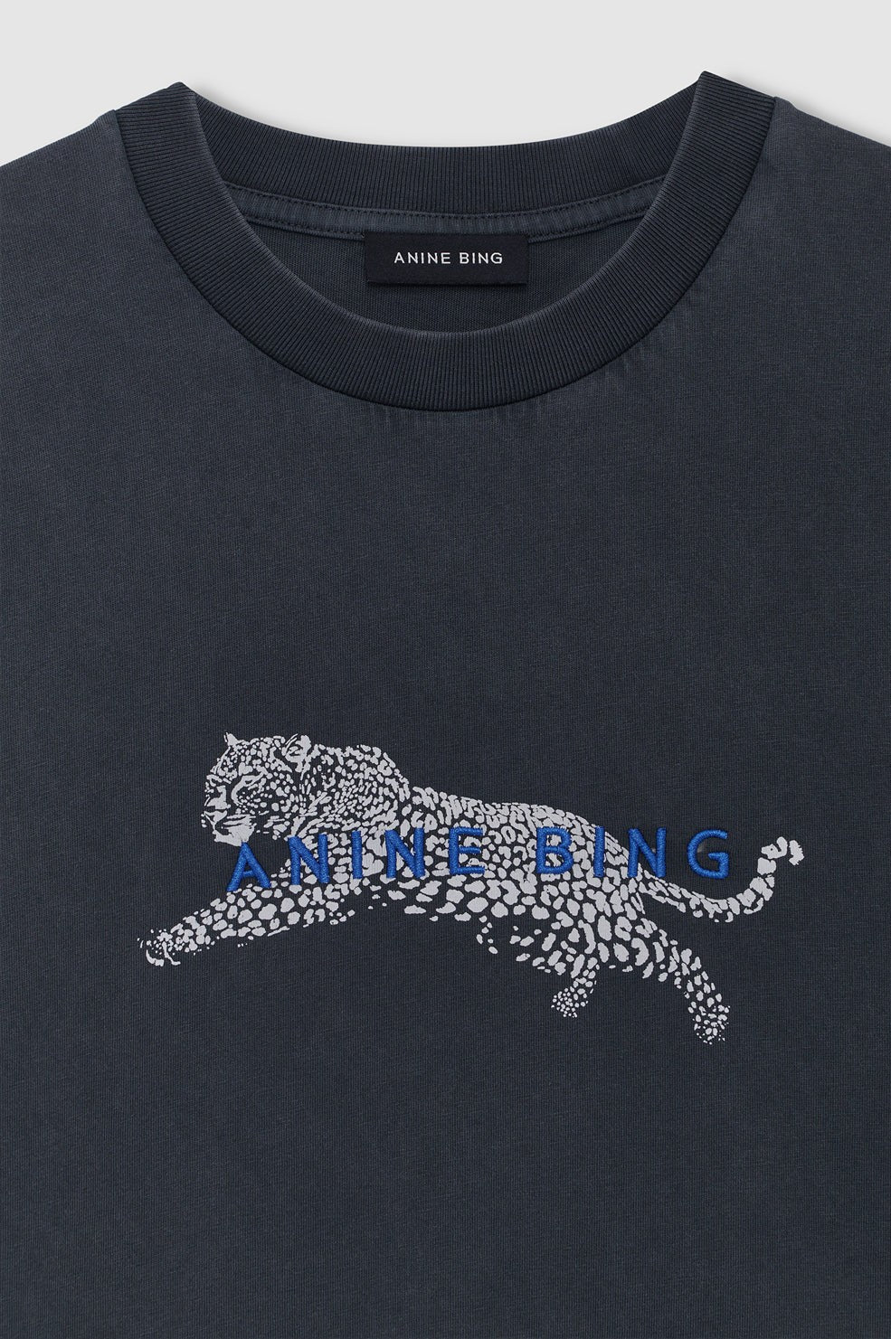 Cade Tee Leopard - Washed Black
