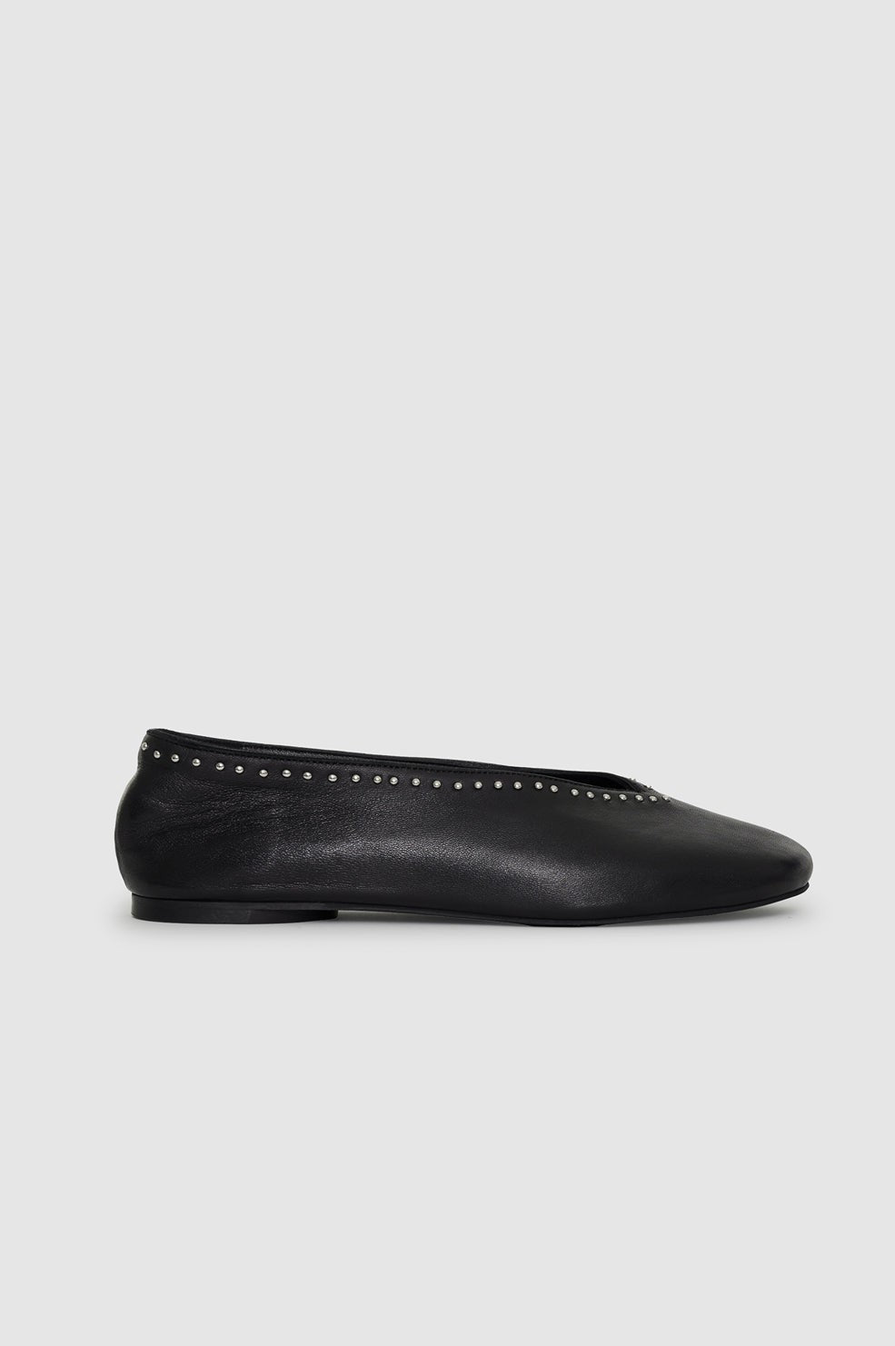 Ana Flats Studs - Black