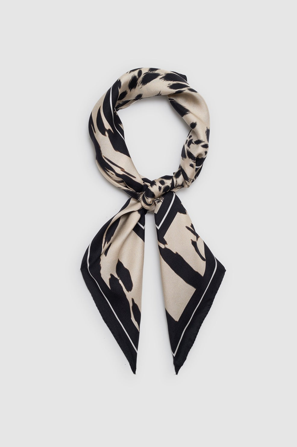 York Scarf Leopard - Pearl White
